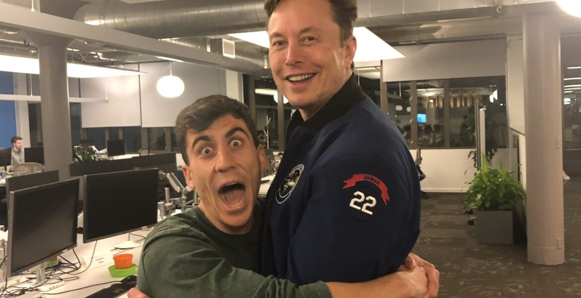 Elon Musk finally indulges YouTuber and serial hugger Fidias