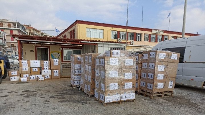 More than 330 boxes of aid collected by Greek scouts leaving Lesvos for Ayvalik on Thursday