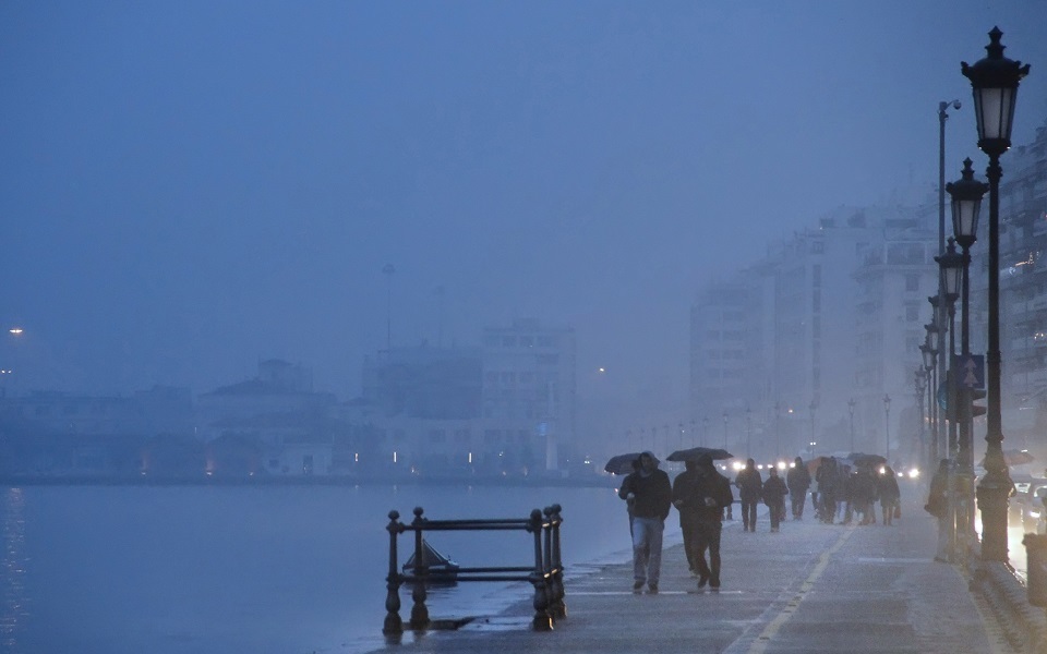Thessaloniki raining pollution greece