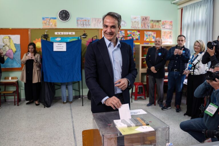 Greek PM Wins Most Votes But Needs New Ballot to Rule Alone