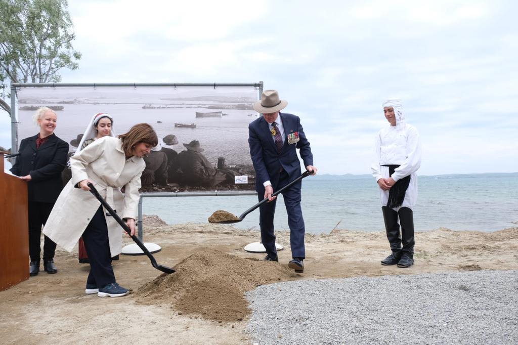 Photo 6 Governor General and President of Greece breaking ground for ANZAC remembrance trail