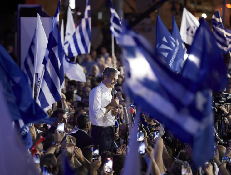 Greece's Conservative New Democracy Party Secures Landslide Victory, Prime Minister Mitsotakis Promises Swift Reforms