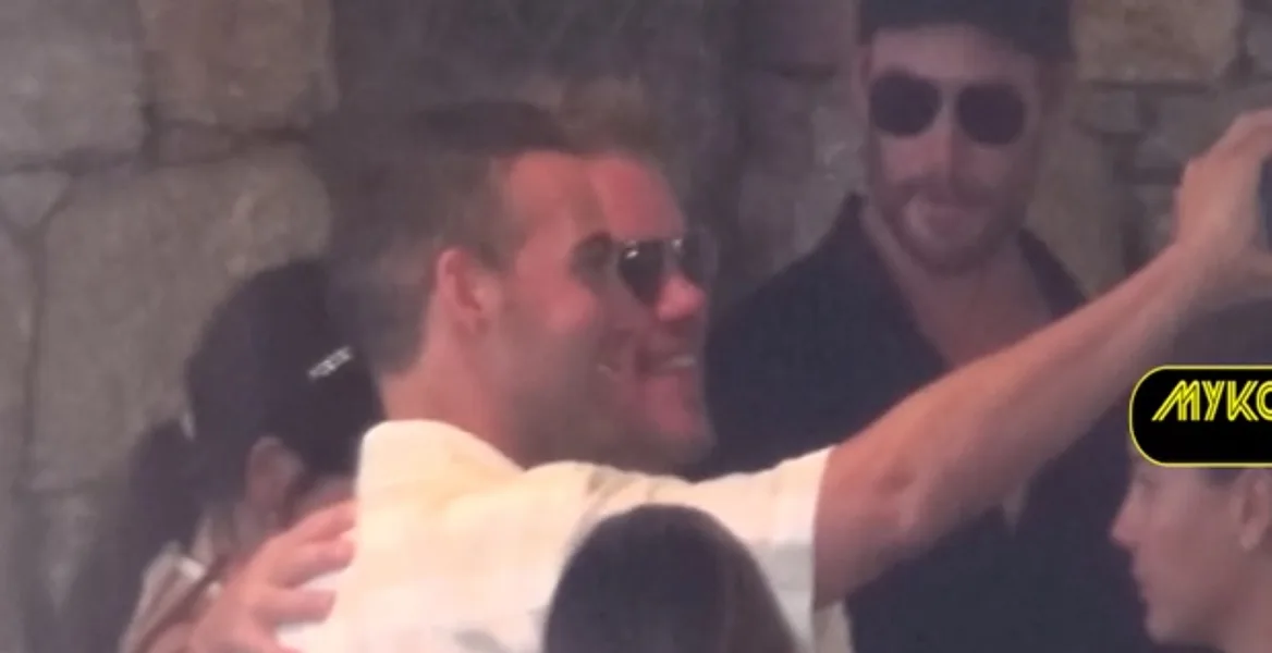 Matt Damon and the Christ Hemsworth brothers mykonos 2023