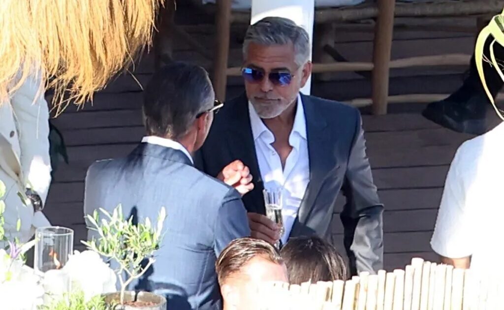 George Clooney Is Stylish And Tanned On A Mykonos Beach: New Photos ...