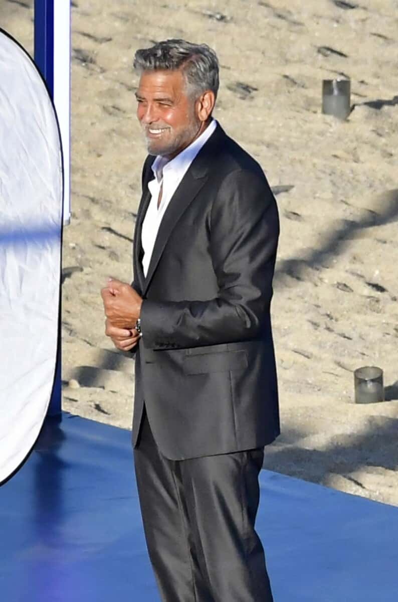 George Clooney Is Stylish And Tanned On A Mykonos Beach: New Photos ...