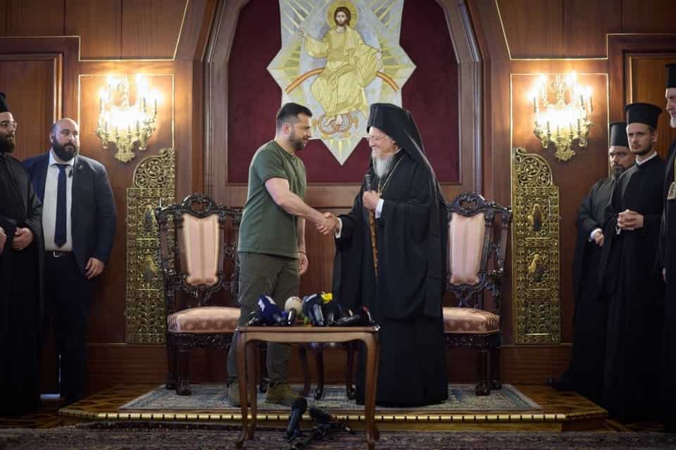 Ukrainian President Volodymyr Zelensky and the Ecumenical Patriarch Bartholomew