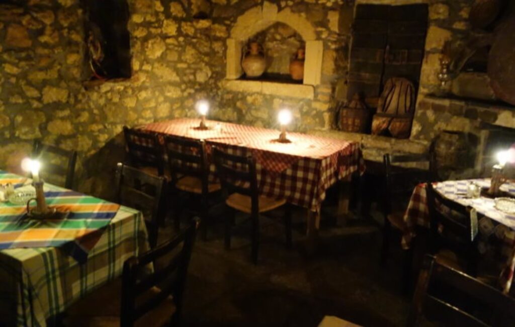 Gianni's Taverna, Kyparissos, Crete