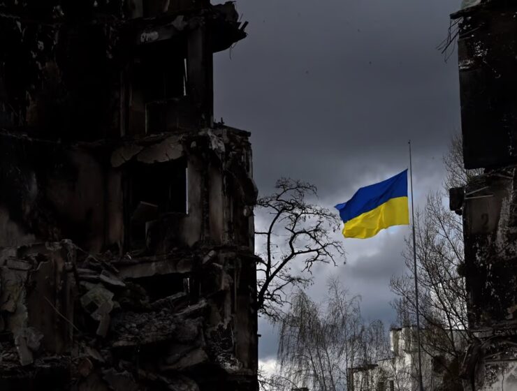 ukraine war, ukrainian flag