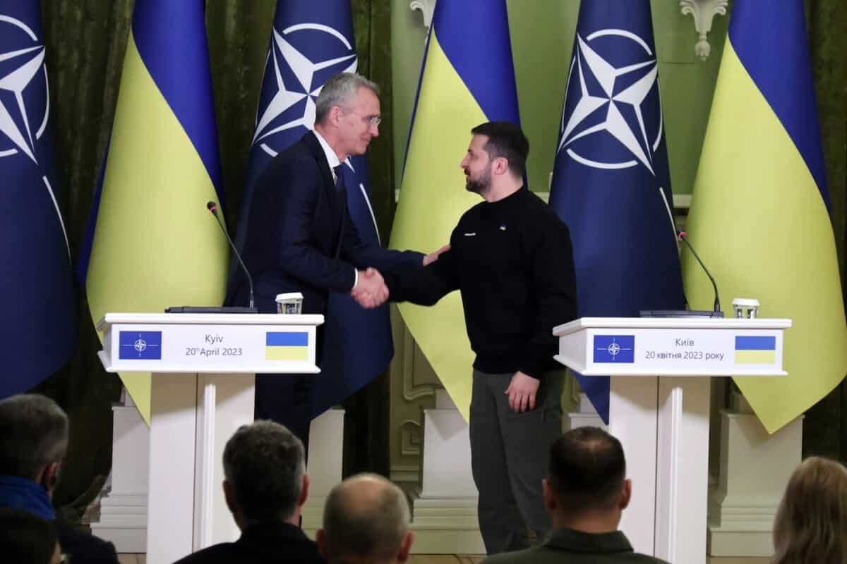 summit Jens Stoltenberg, NATO, Volodymyr Zelensky