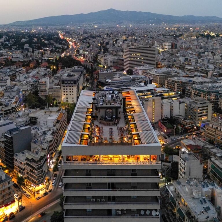 DEOS-Athenian Skyline: Exciting New Rooftop Bar and Restaurant in Athens