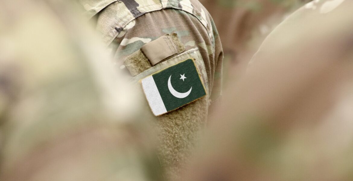Pakistani flag army soldier