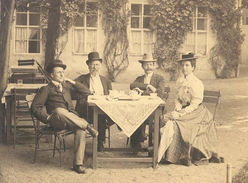 Carathéodory in Carlsbad, Czechoslovakia with his father, brother-in-law and sister Julia, 1898 (via Wikimedia Commons)