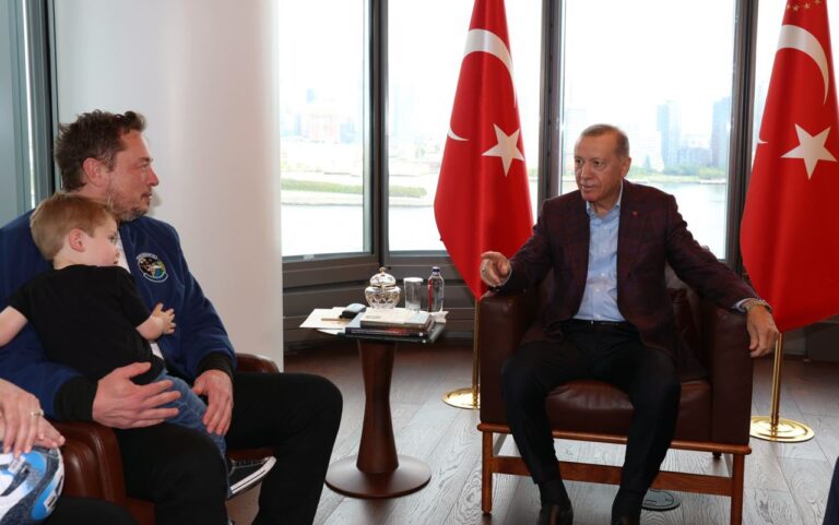 Erdogan meets Elon Musk in New York, invites him to Turkey
