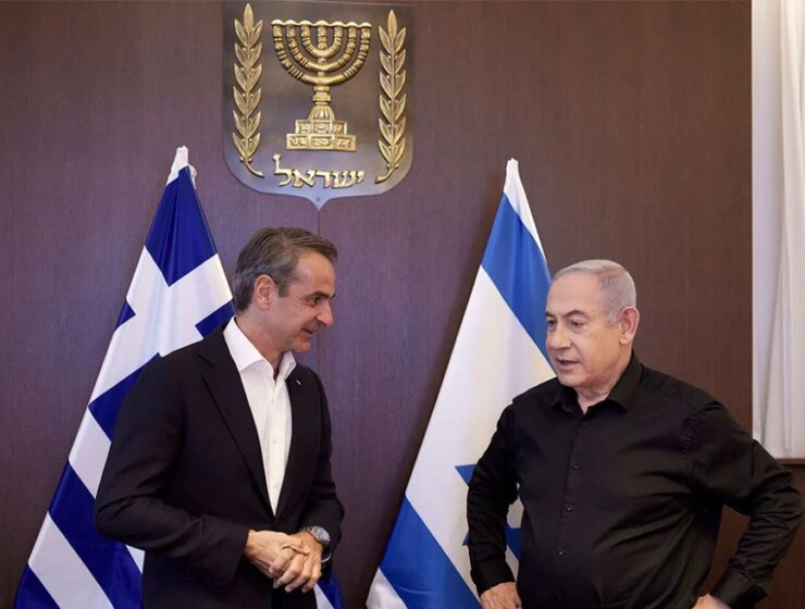 Greek Prime Minister Kyriakos Mitsotakis and Israeli Prime Minister Benjamin Netanyahu on 23 October 2023 in Israel