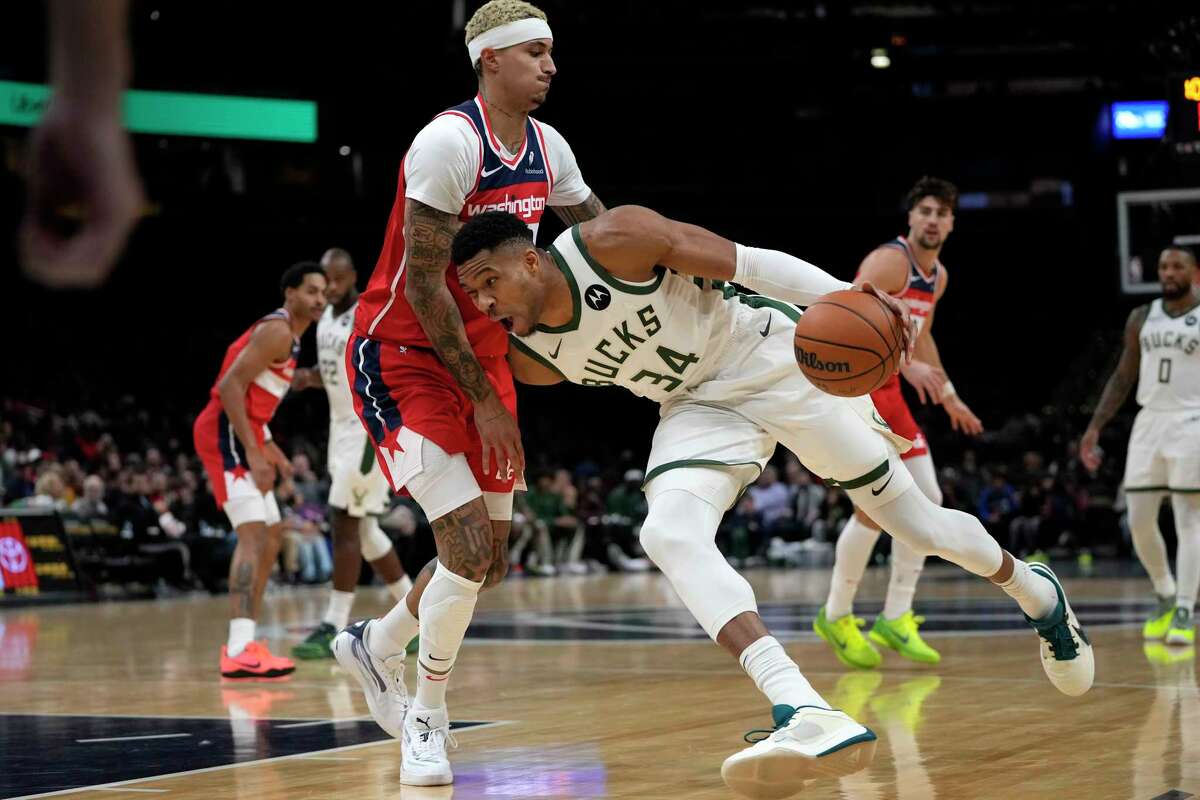 Giannis Antetokounmpo Has Nearly Perfect Shooting Night In Bucks' Victory