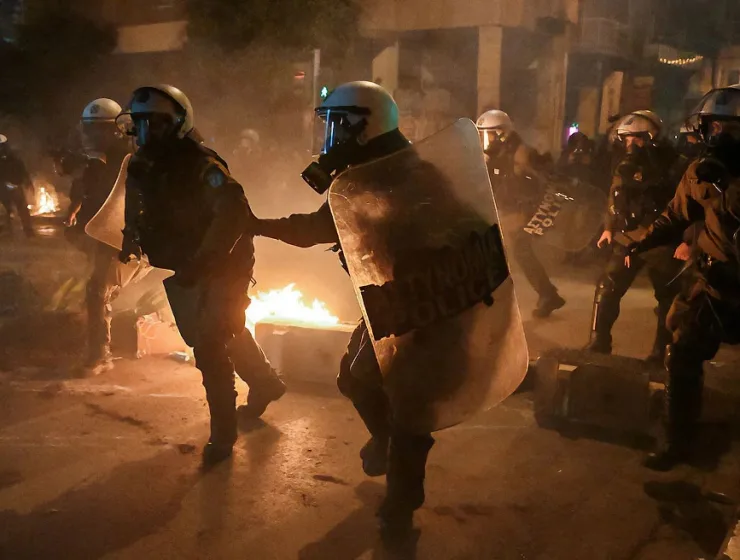 greek riot police super league