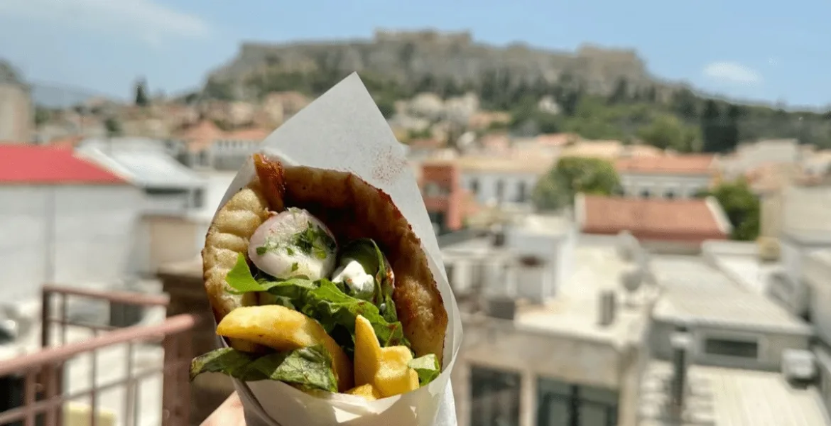 The Cheapest Gyros Shop In Greece: You Can Eat For €2.20