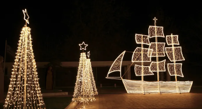 The origins of the Greek Christmas boat: The karavaki
