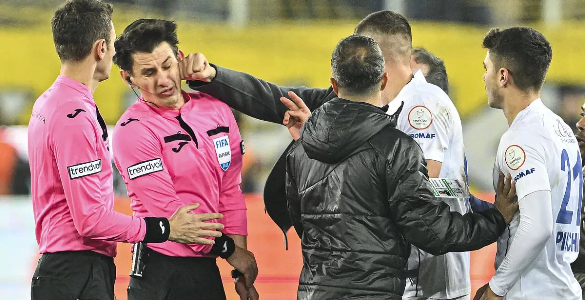 Referee Halil Umut Meler was punched by MKE Ankaragucu president Faruk Koca