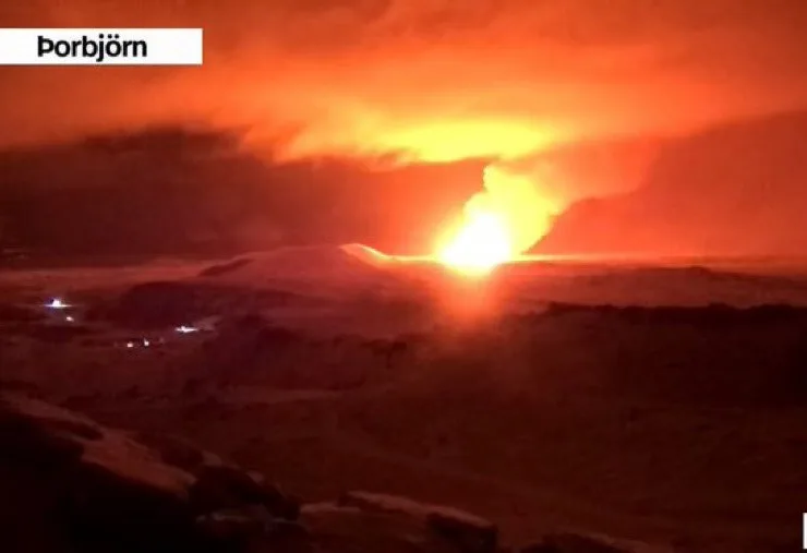 Live eruption from Iceland - Grindavík