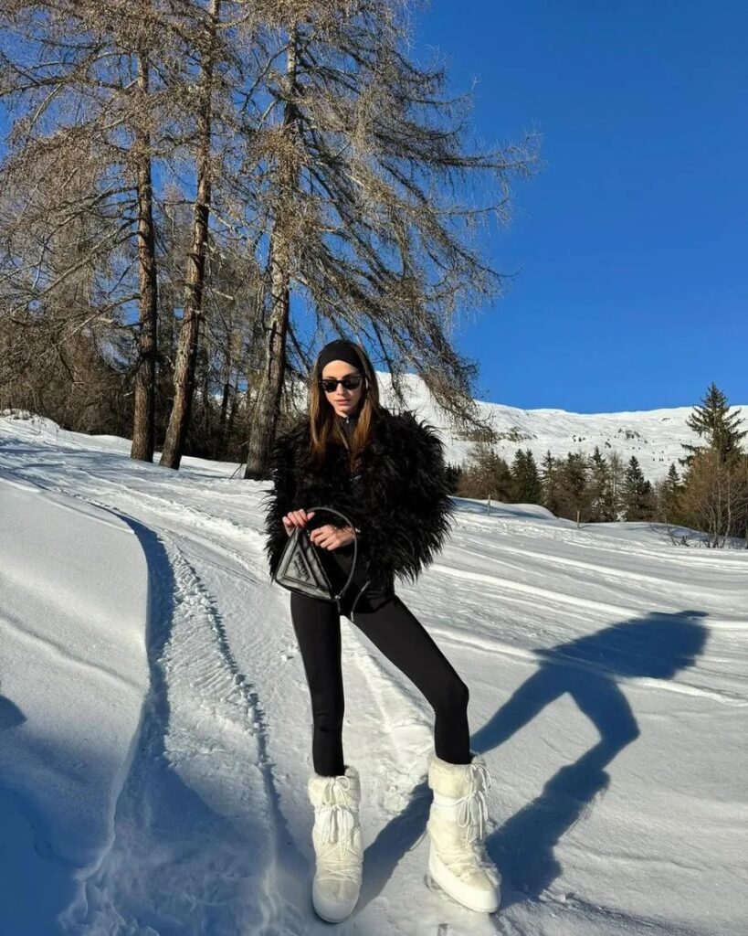 Iliana Papageorgiou brought the... summer to the Alps and posed in a ...