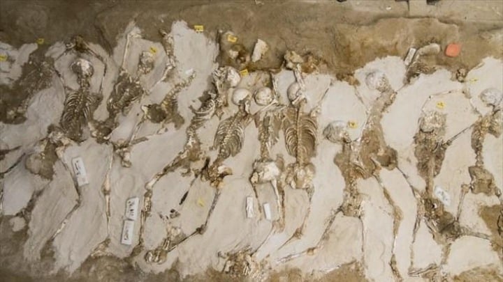78 skeletons were found bound and executed en masse, the 'Desmotes Falirou', that were first excavated in 2016.