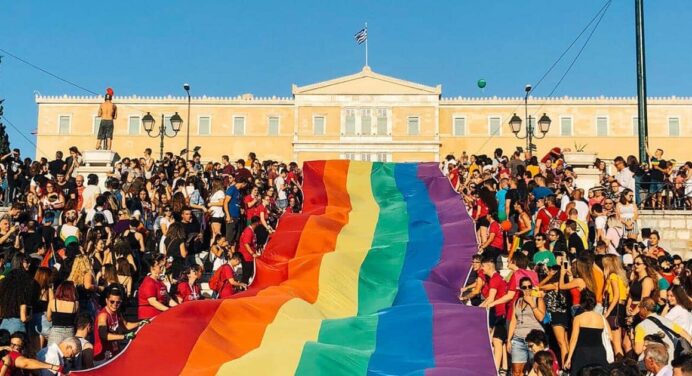 Catholic Church in Greece on same-sex marriage: "It is a point of decline of Greek society"