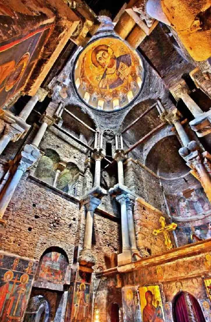 Byzantine Jewel Restored: Arta's Panagia Paragoritissa Gets New Lease on Life