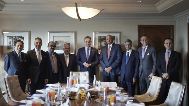 Mitsotakis met with Indian industrialists - A Greek-Indian Chamber of Commerce is in the works