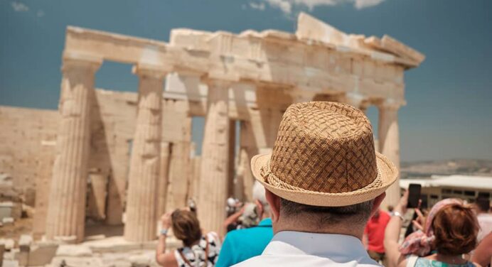 German tourists spent the most in Greece