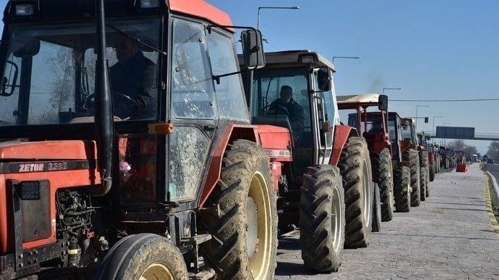 farmers strike tractors