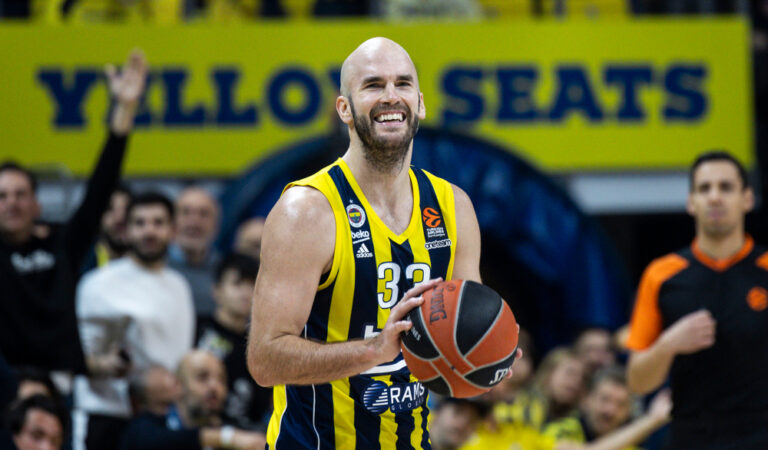 Greek Basketballer Nick Calathes Becomes EuroLeague's All-Time Steals Leader