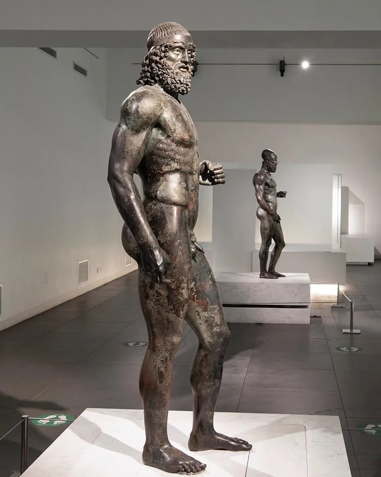 Greek Gods Resurfaced: Ancient Statues Rescued from the Depths archaeology Riace Bronzes
