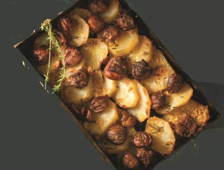Baked potatoes with chestnut and orange