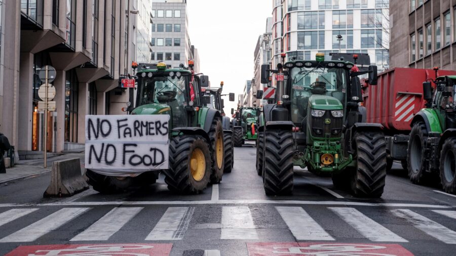 Protesting European farmers Ukraine