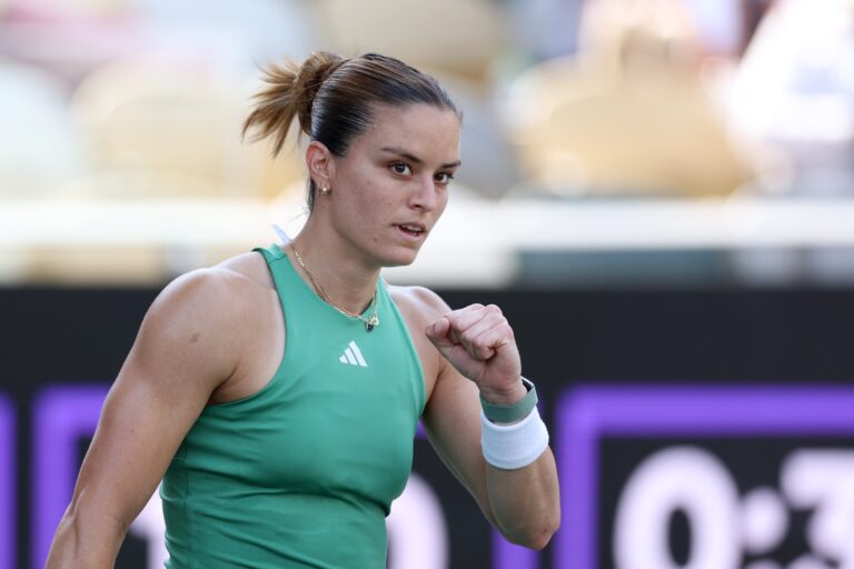 Maria Sakkari Advances to Quarterfinals with Convincing Victory in WTA Charleston 2024