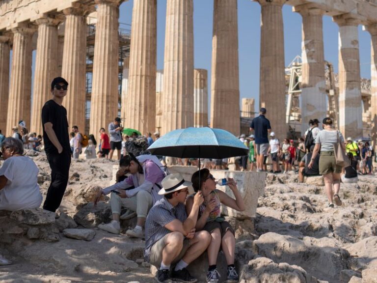 Greece Experiences its Hottest March in 15 Years