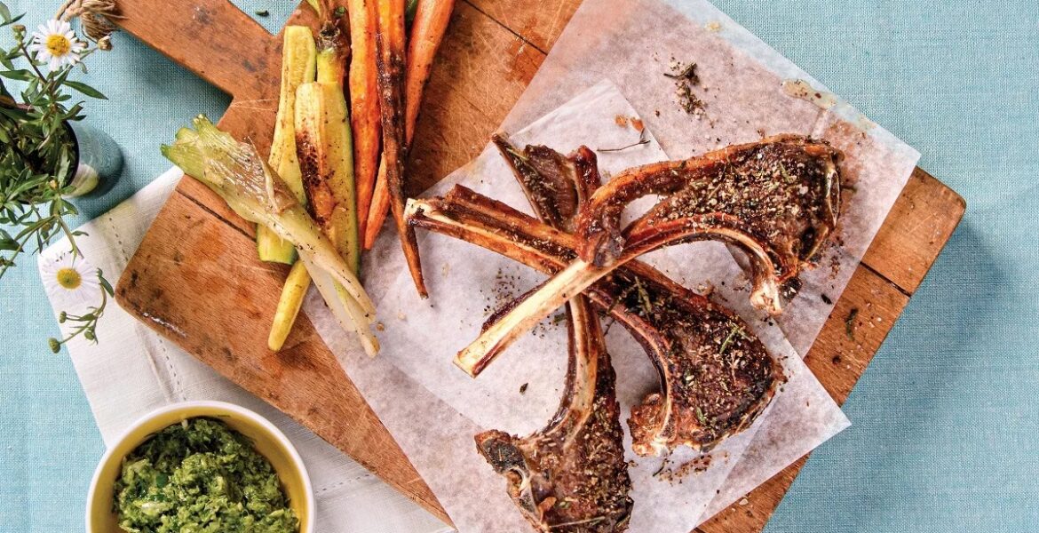 Grilled lamb chops with green herb salsa