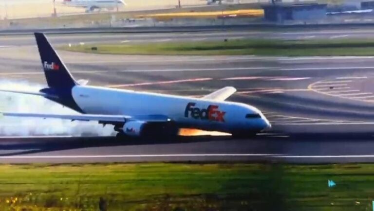 Boeing 767 Cargo Plane Makes Dramatic Emergency Landing in Istanbul