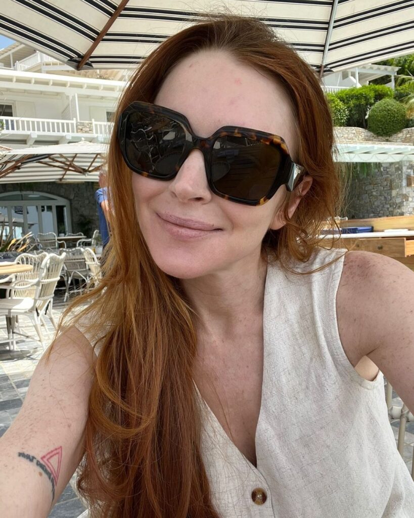 Lindsay Lohan Beams in Bikini Photo From Greece Vacation
