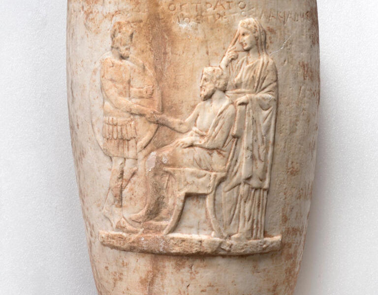 Two plundered ancient Greek vases are repatriated from Switzerland