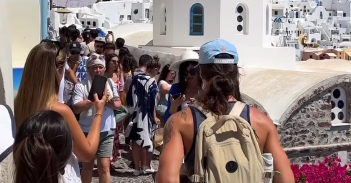 Unprecedented announcement to Santorini Residents: "17,000 came by cruise ships, reduce your travel"