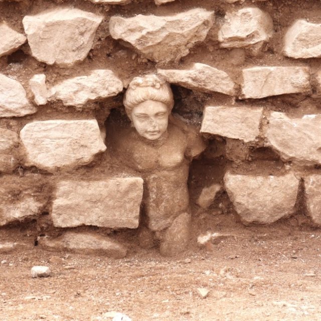 Recent excavations in Philippi have revealed impressive findings that shed light on the "secrets" of the ancient city. Among the discoveries are a large public building, public baths, workshops, and residences, offering new insights into the city's historical significance and continued habitation through the centuries.