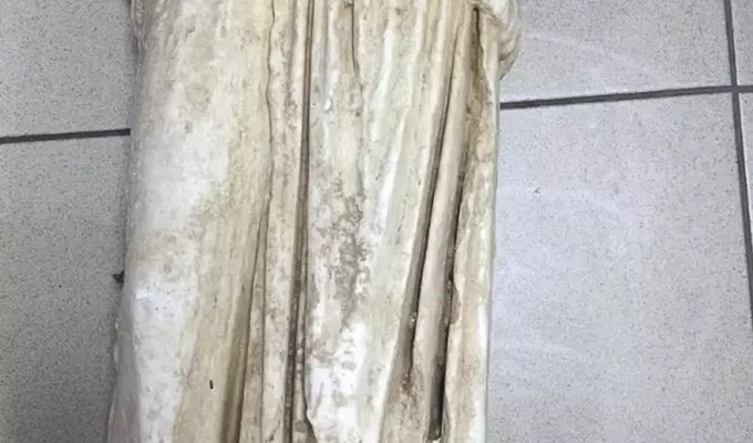 Greece Statue Found 15903 s878x1794