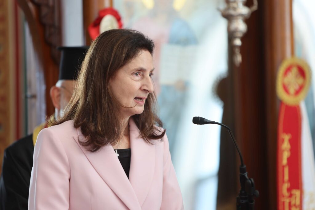 reek Presidential Guard, the renowned Evzones, visited St Spyridon Greek Orthodox College in Kingsford, Sydney.