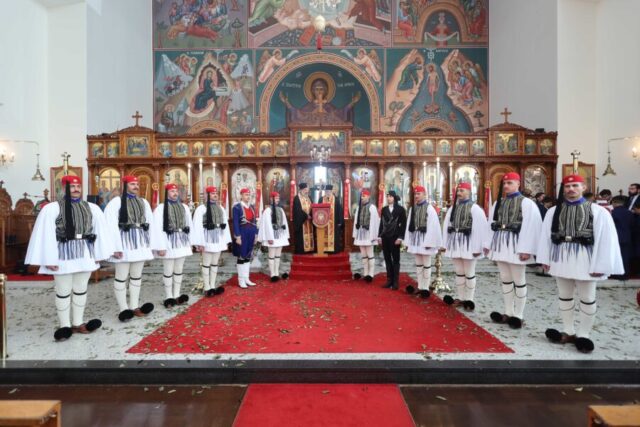 reek Presidential Guard, the renowned Evzones, visited St Spyridon Greek Orthodox College in Kingsford, Sydney.