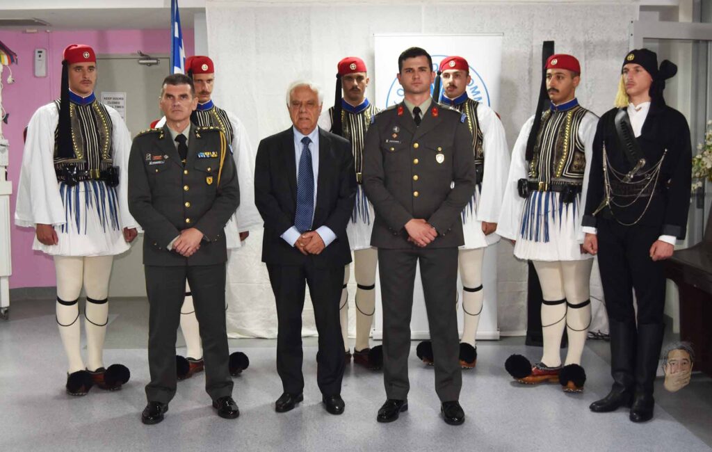 Hellenic Presidential Guard Touches Hearts at Sydney Aged Care Home 