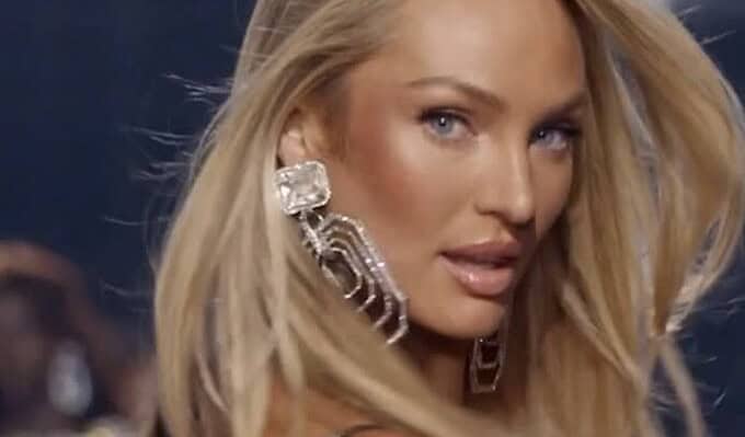 Victoria’s Secret returns, wings and all, with no apologies Candice Swanepoel