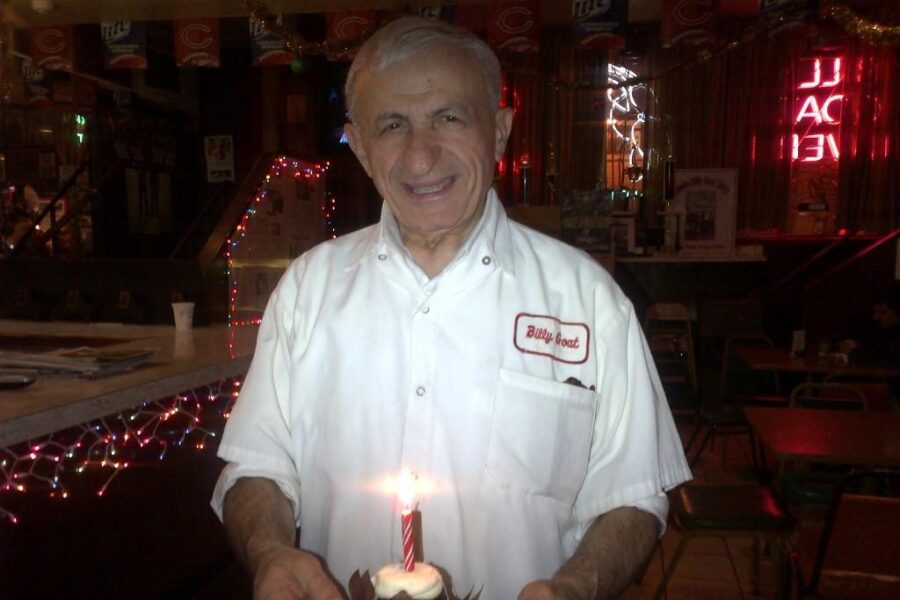 A cheezborger a day keeps the doctor away! Happy 90th birthday to our owner, Sam Sianis! 🐐