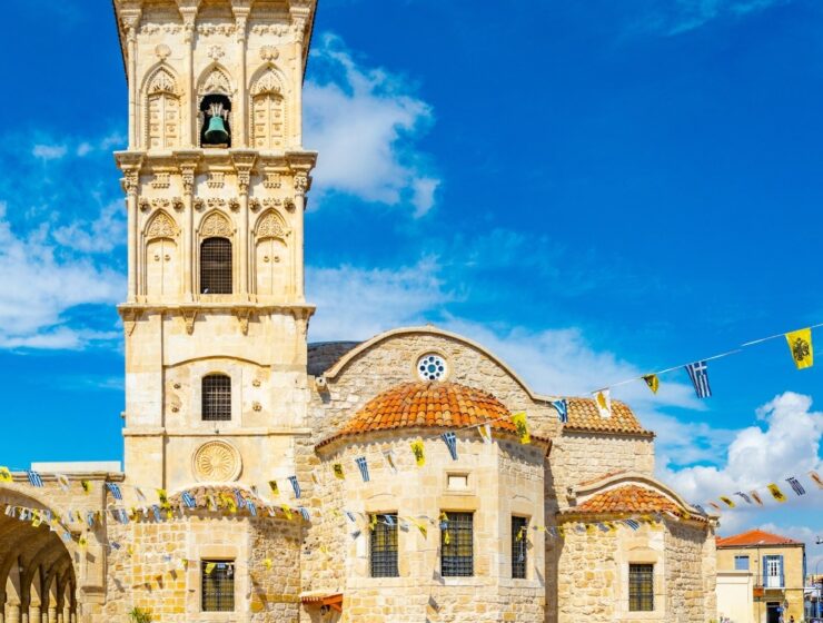 This week’s stop: the Church of Saint Lazarus, one of the most remarkable examples of Byzantine architecture in Cyprus. Built in the 9th century, it stands in the heart of Larnaca as a place of worship, history, and cultural pride.